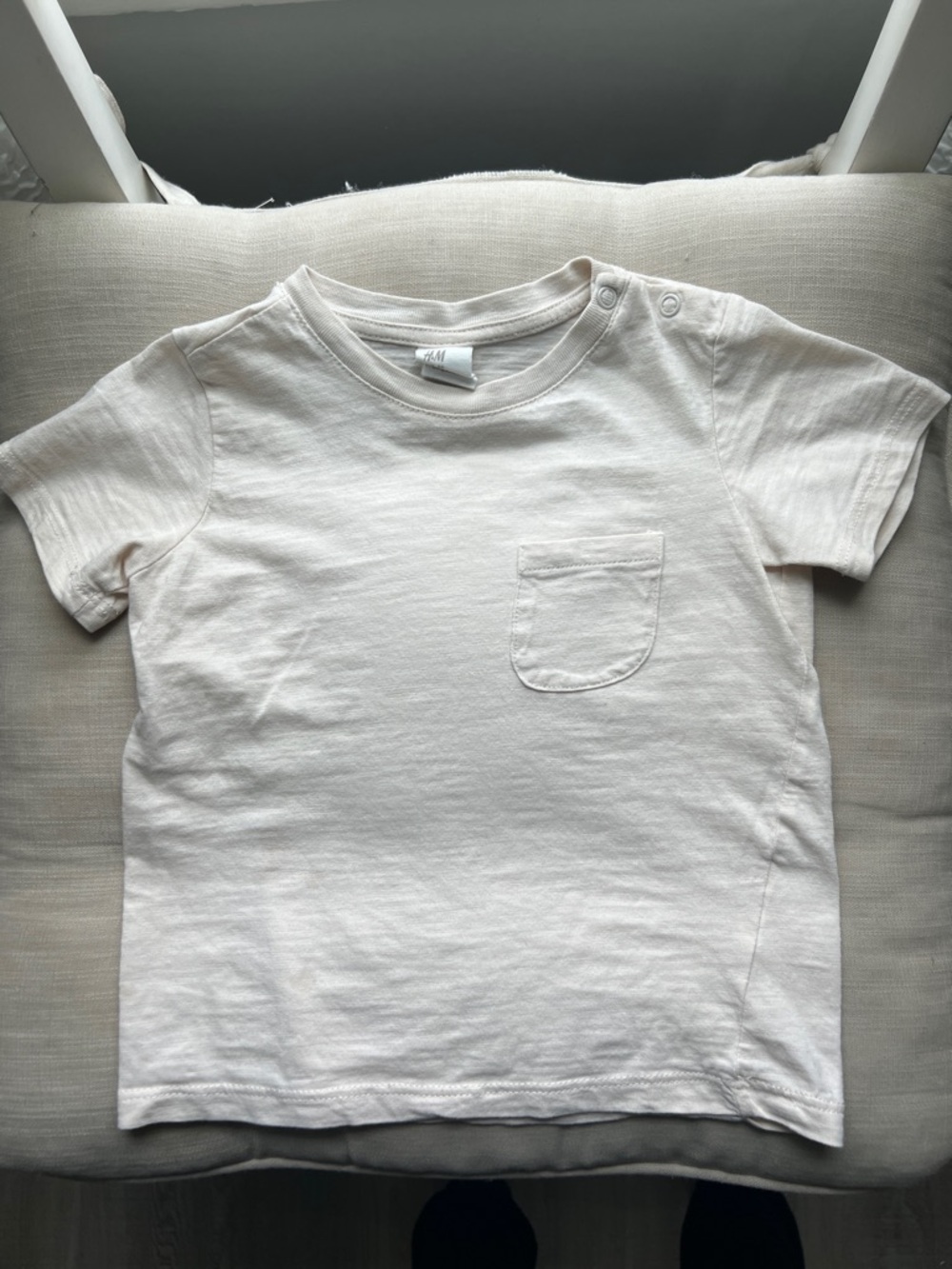H&M Cream Pocket Tee for Kids - Soft Short Sleeve Shirt